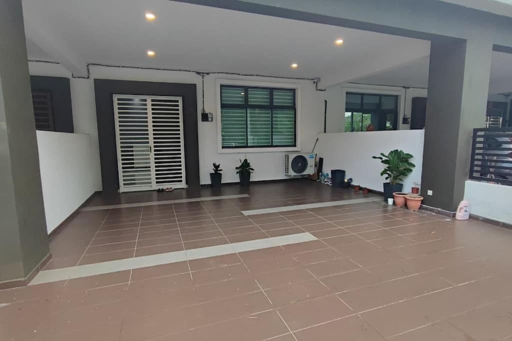 Super Minimalist Sp Town Centre Rumah percutian *